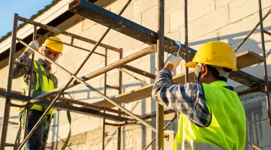 Professional gutter cleaning in Vandergrift, PA